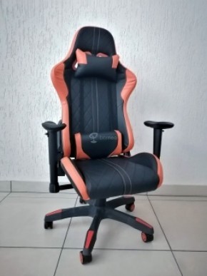 Кресло геймерское Barneo K-52 (черная экокожа оранжевые вставки) в Нефтекамске - neftekamsk.ok-mebel.com | фото